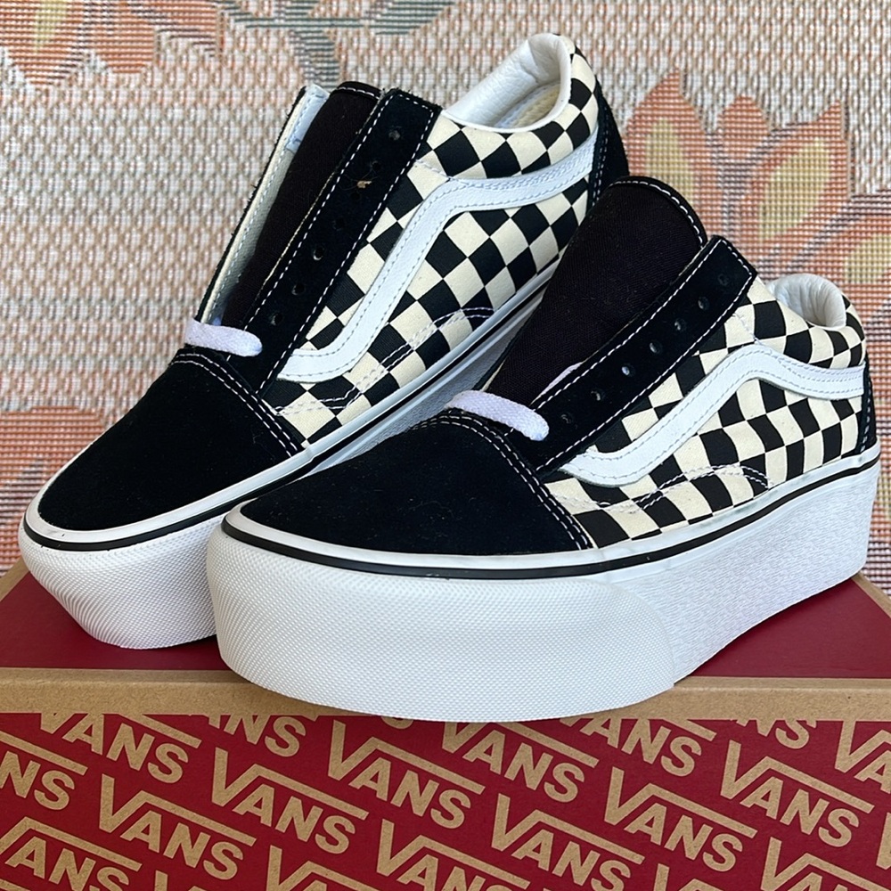 Vans WMNS Old Skool Stacked
Checkerboard Black/Classic
VN0A7Q5MTYQ
Platforms - Picture 4 of 16